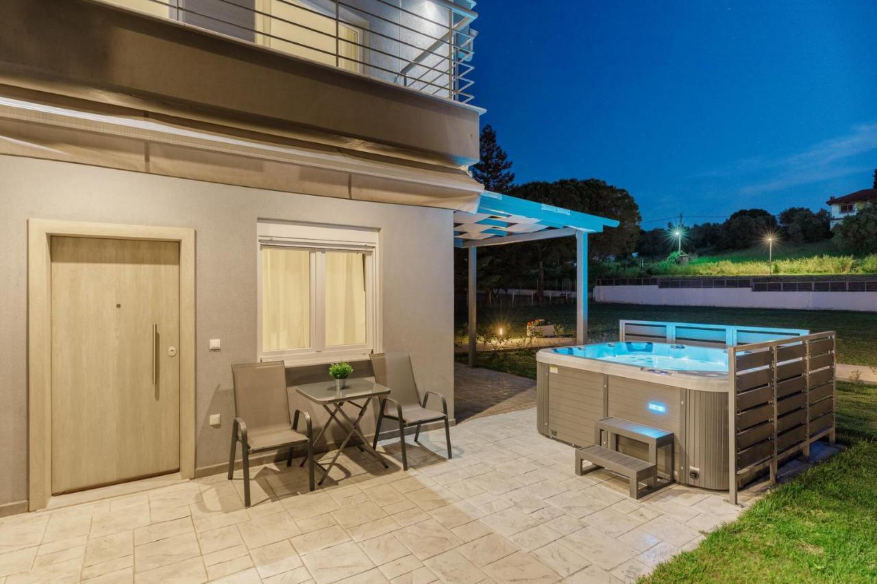 V Luxury Apartments Posidi المظهر الخارجي الصورة