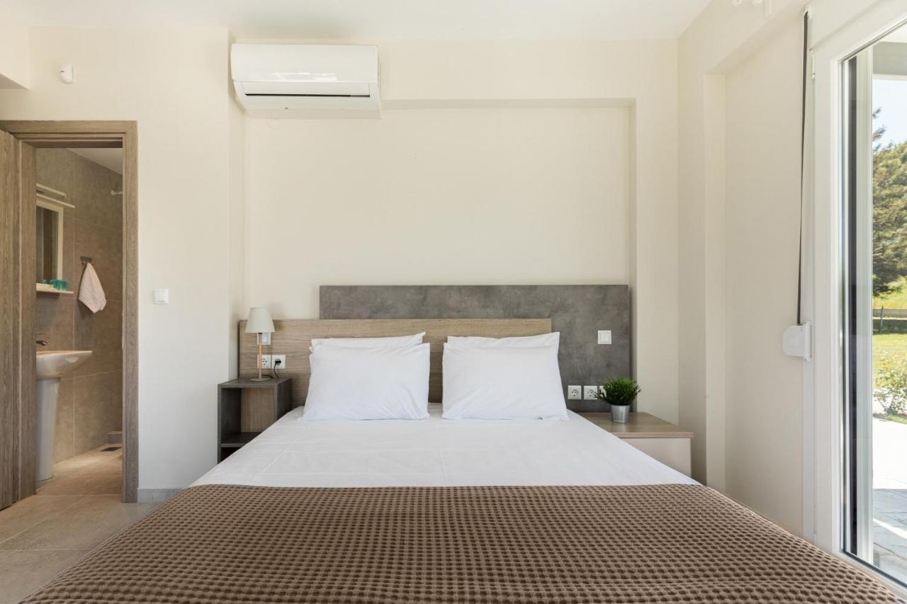 V Luxury Apartments Posidi المظهر الخارجي الصورة