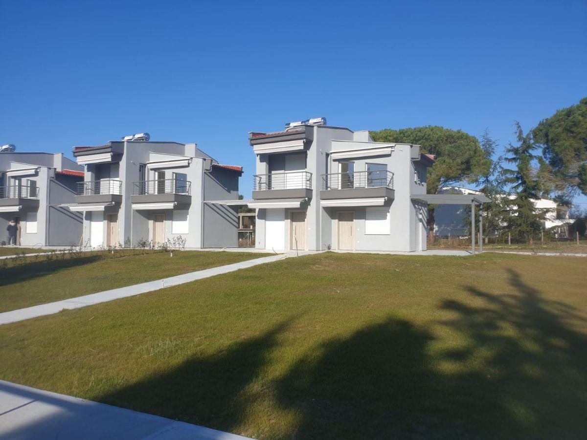 V Luxury Apartments Posidi المظهر الخارجي الصورة